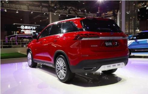 SUV|落地不到9万，这款SUV用1.5T发动机，后排放倒还能当床