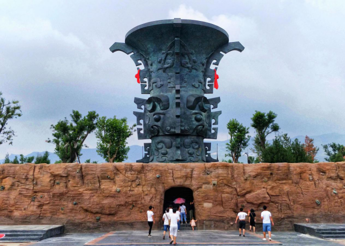 重庆|陕西靠一碗面出名的小城市，登上旅游城市榜后，居然超过西安重庆