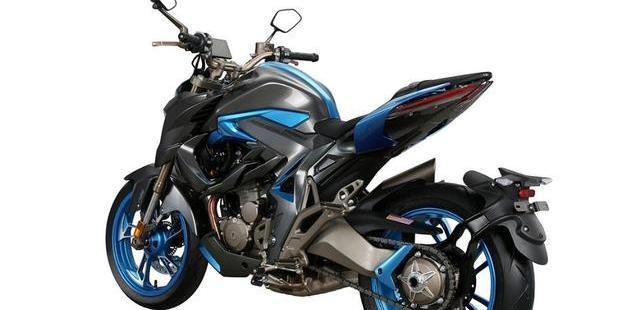 铃木|升仕310R和铃木GSX250R,选哪个比较好?