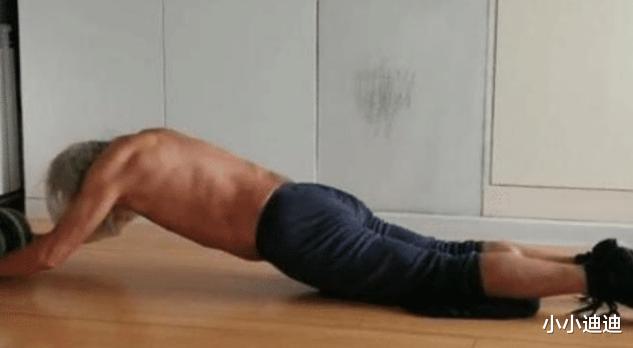 健身|84岁王德顺沉迷健身，身上荷尔蒙旺盛，连52岁女儿都冻龄！