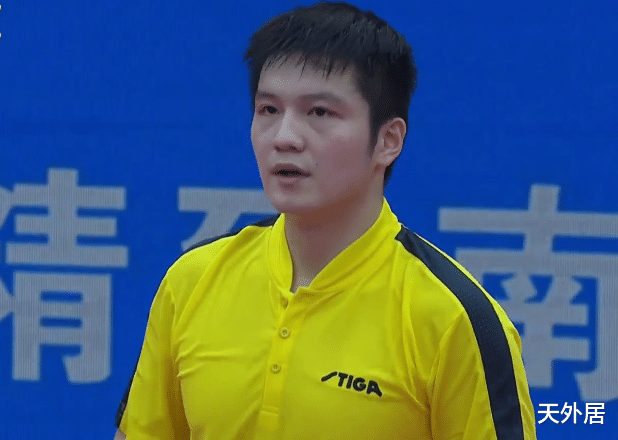 樊振东|樊振东4-3马龙创历史！成全锦赛男单三冠王，横扫地狱模式