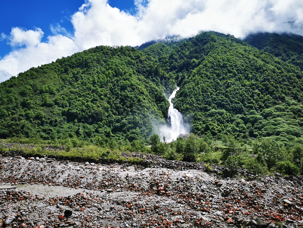 海螺沟：醉美川西！康定至海螺沟赏瀑布遗憾没能见着贡嘎雪山