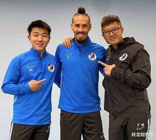 #卡拉斯科#卡拉斯科难保10号球衣？两将竞争新主人！1米86年轻中卫恐被挤出一线队