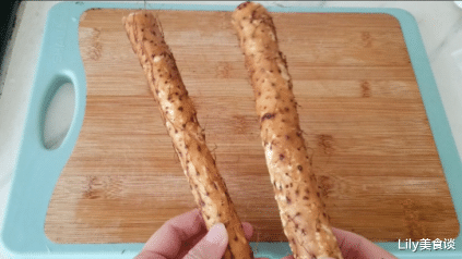 拔丝山药|才发现,原来山药去皮这么简单,一根筷子就搞定,操作方便手不痒