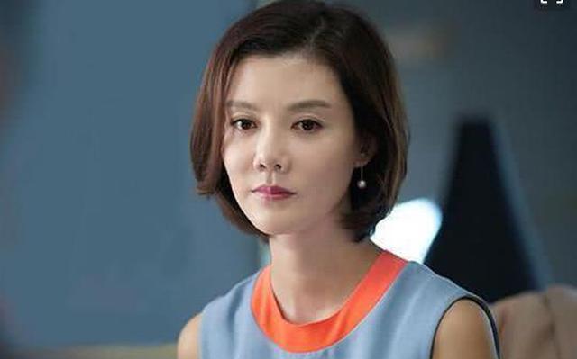 车晓《完美关系》鼻子抢戏,气质女神成了迈克尔杰克逊