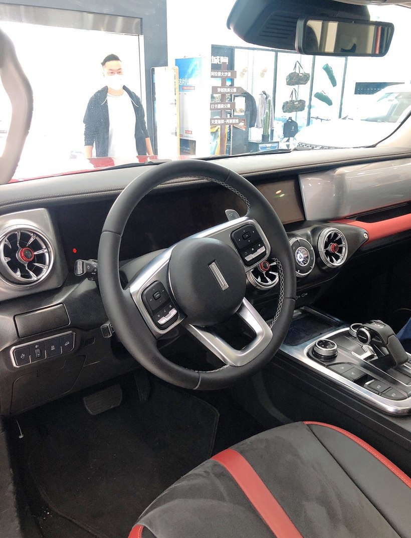 Jeep牧马人|长城终于造出“越野王”，“牧马人”外观，还有3.0T+9AT，要火？