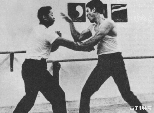 [李小龙]冷静分析！李小龙的功夫是花架子还是为实战而生？我同意泰森观点