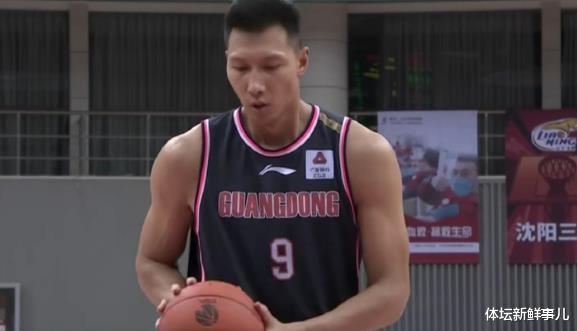 广东男篮|耻辱惨败之后，杜锋送了易建联9个字，郭艾伦感言让人意外！