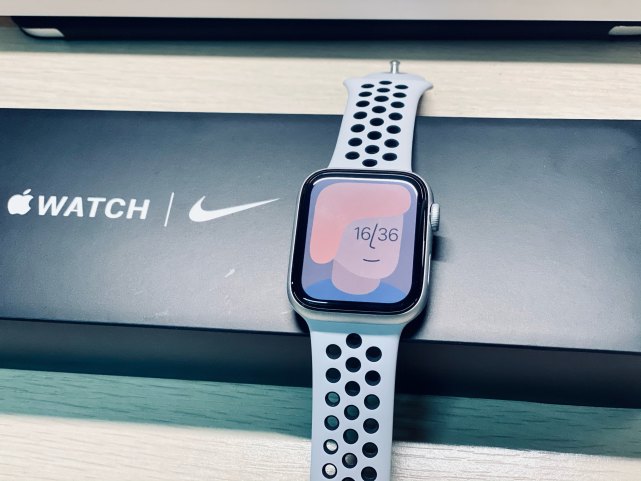 苹果|AppleWatchSeries6首发入手14天体验