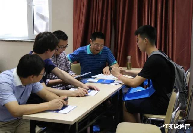 考研|考研时需要“提前联系”导师吗？若想成功上岸，这几点很重要