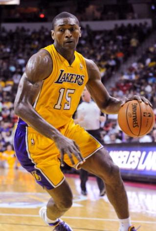 慈世平■科比好友因\特殊癖好\,将中国女歌手折磨至肛裂,如今怎样了