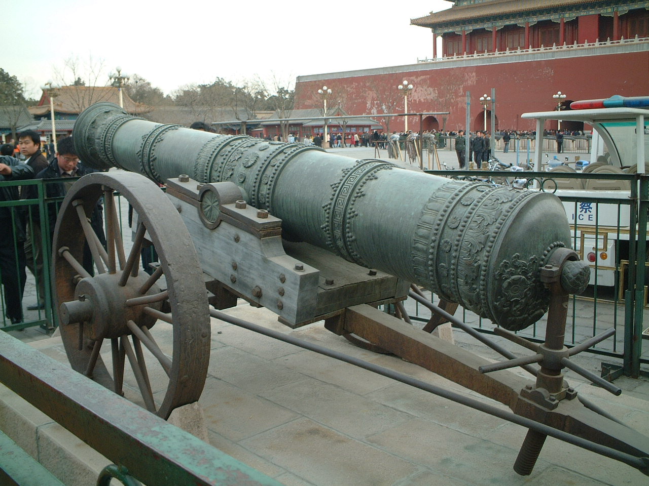 诸葛亮|湖北挖出40把“冲锋枪”，距今1700年，专家：果然是他发明的