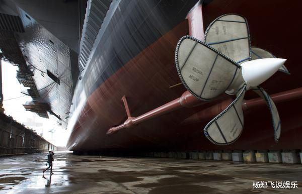 潜艇|军舰和潜艇的螺旋桨连接处是如何防水的？这里告诉你答案