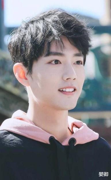 「肖战」那个保护了大半个娱乐圈的何老师，因为肖战，被网暴了