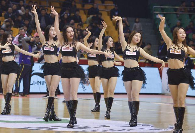 啦啦队|CBA球员为何不娶啦啦队员？其中关系错综复杂，球员：不想趟浑水