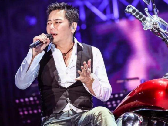 王杰|曾经叱咤乐坛的王杰，拥有强悍的实力，在苦难中获得独立