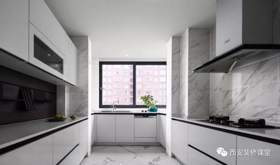 @吊柜压抑，怎么办？厨房就有12种办法