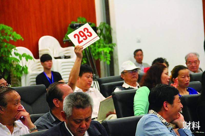李兆会|他29岁成首富娶女星，十年败光100亿，现22亿资产卖6000万没人要