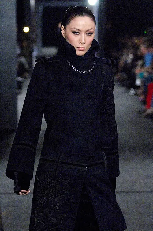 任达华|穷小子一见钟情富家千金，赌上所有房子宠她23年