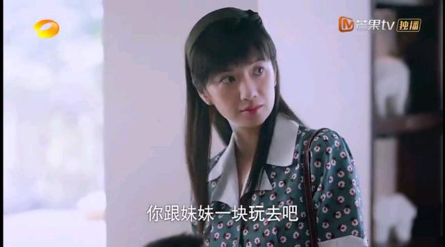 以家人之名|《以家人之名》恶婆婆成团了，凌霄外婆算啥，这位一句话把网友气疯