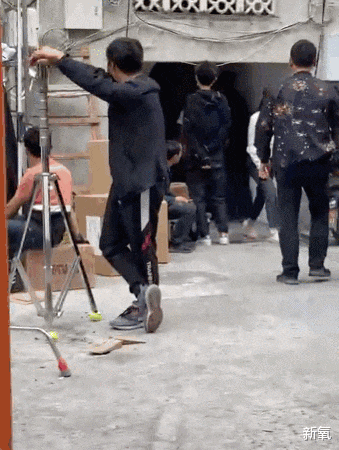 迪丽热巴|扒一扒女明星那些奇葩的走路方式，真是因为从小练舞导致的？