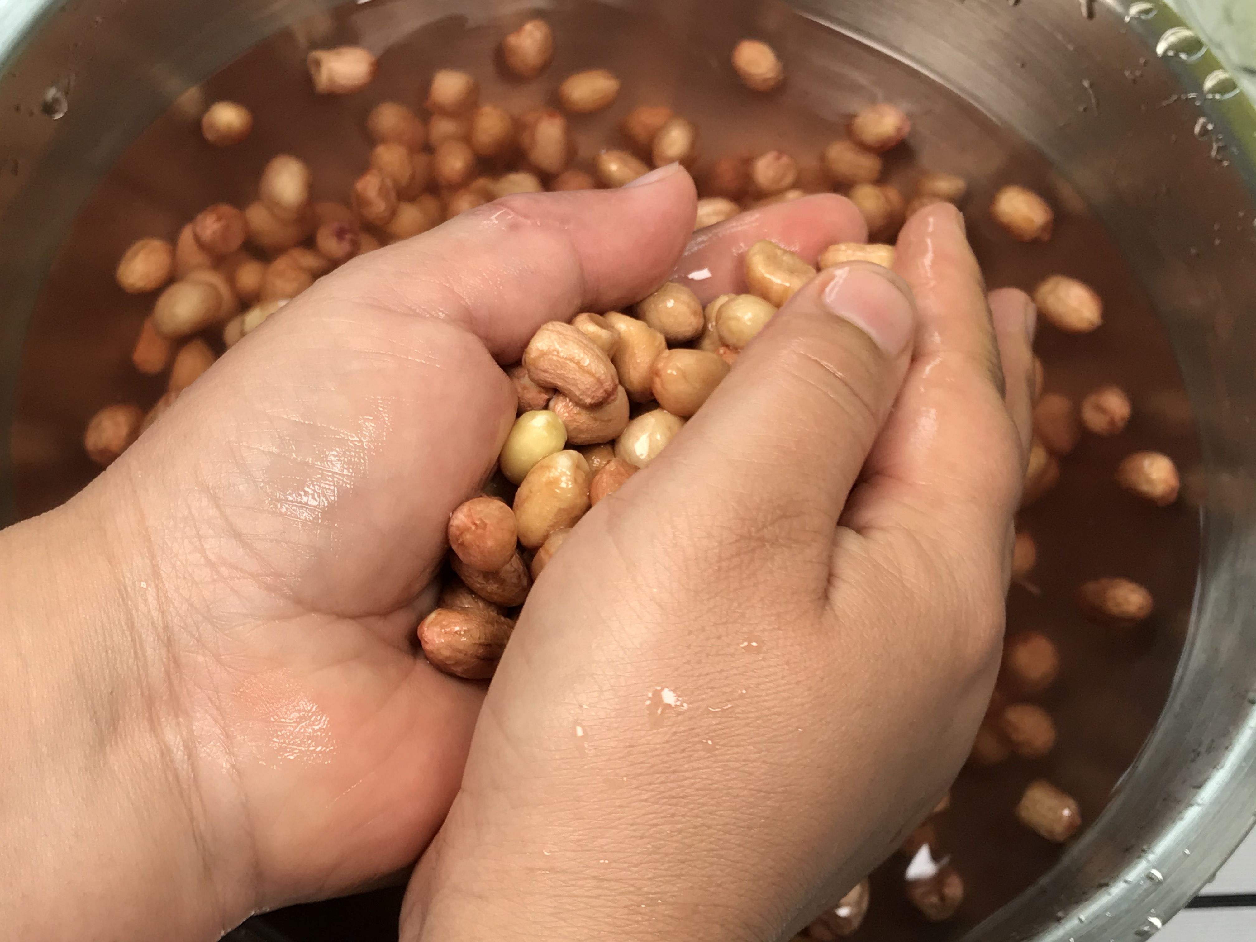 【下酒菜】炒花生米，万万不可只放油，牢记1个诀窍，出锅又酥又脆不返潮