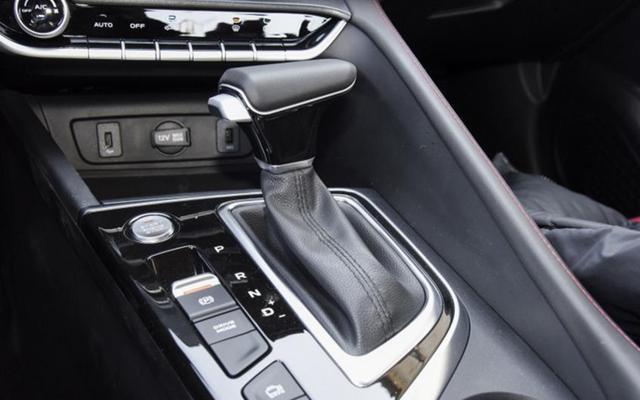 王者荣耀▲最新！长安逸动PLUS上市，蓝鲸1.4T+中控大连屏，7万起还买朗逸？