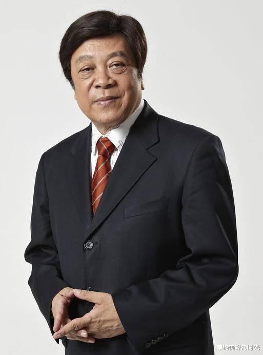 赵忠祥80岁的妻子照片曝光, 终于明白为何他从不带妻子参加活动