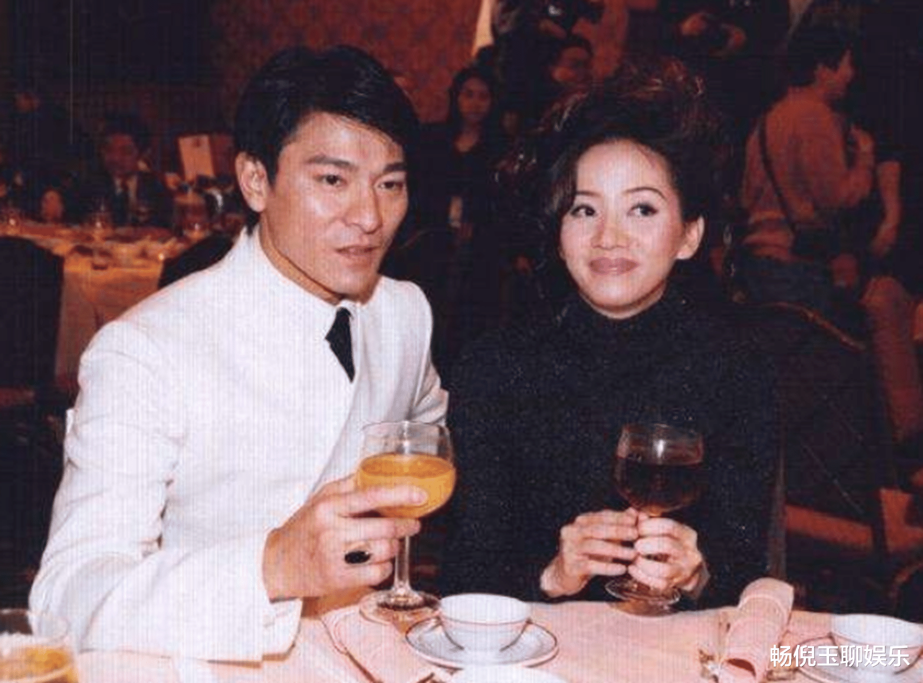 梅艳芳|整容十几次变“梅艳芳”，疯狂捞金月入十万，刘德华见她失控大哭