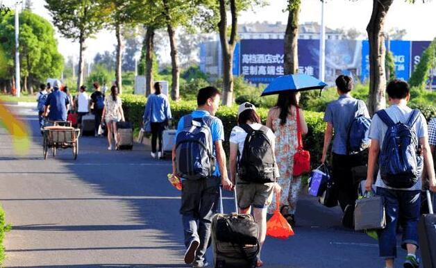 大学|全国各省教育局陆续通知，大学开学时间确定，学生党：不如在家！