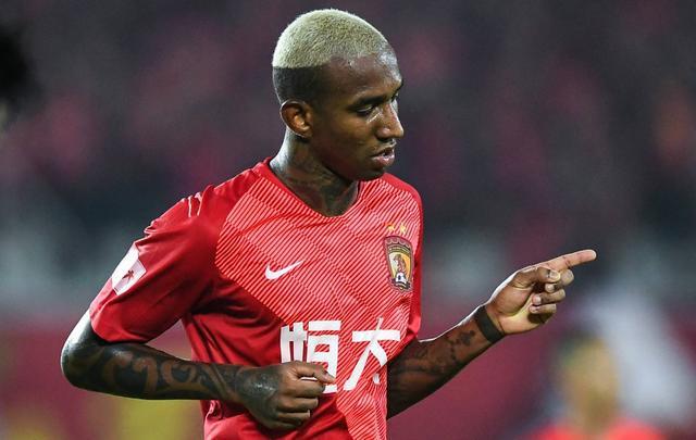 中超■中超传来重磅消息：两大超级外援恐离队，上港迎来利好