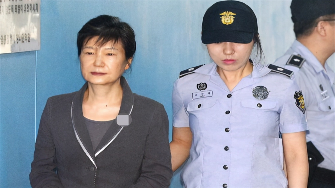 樸槿惠獄中寫信涉嫌違法，反對者舉報後，韓國檢方作出最終裁定-圖2