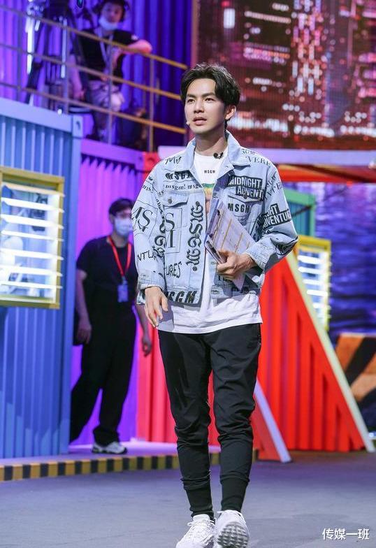 钟汉良|粉了十几年，还能有初恋的感觉！看45岁钟汉良跳舞“燃炸”