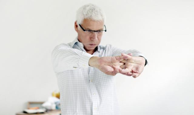 长寿|男人60岁后，晨起还有4表现，恭喜你，身体还很硬朗，容易长寿