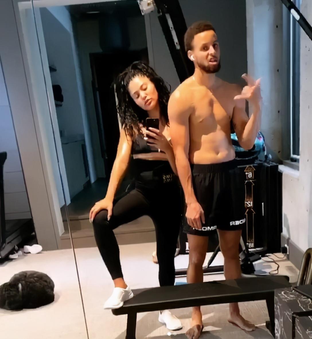 斯蒂芬·库里|斯嘉丽公布再婚,阿杜迅速转移目标?库里肌肉爆棚,网友呼吁尿检