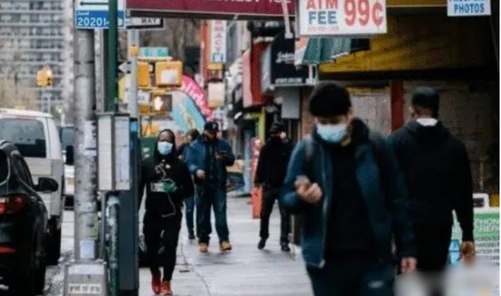 #美国#美国101！突破100万人后：又传出一个坏消息，大批华人开始行动了