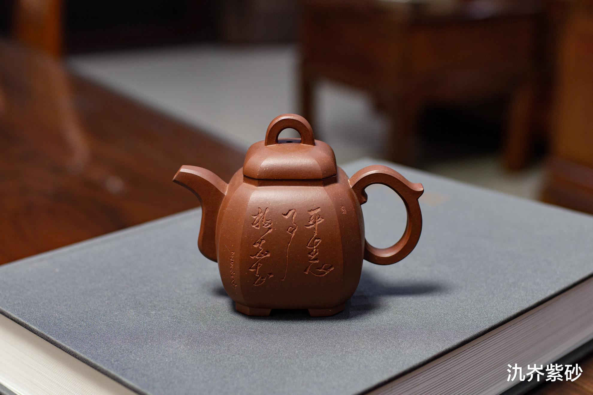 ##如何清理紫砂壶茶垢？正确的方法有4种，招招都管用！