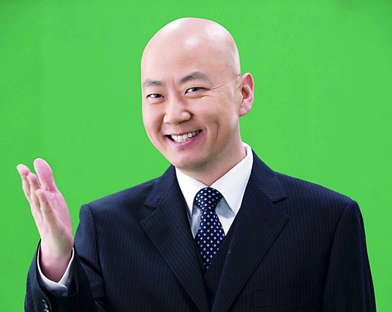 【春晚】?曾上春晚20次,因说错一句话被索赔1亿,今53岁街头商演变成网红!