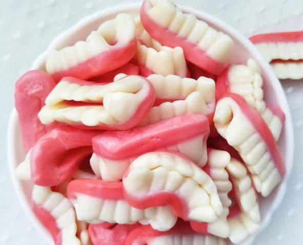 巧克力|这6种奇葩零食，包装简直让人服气，尤其第3种，害羞的人难以下口