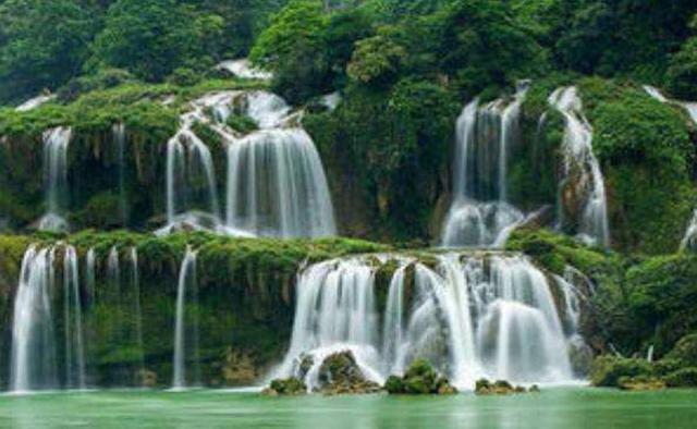 科学家|厄瓜多尔忽现神秘“天坑”，里面形态让人后怕，科学家亦无法解释