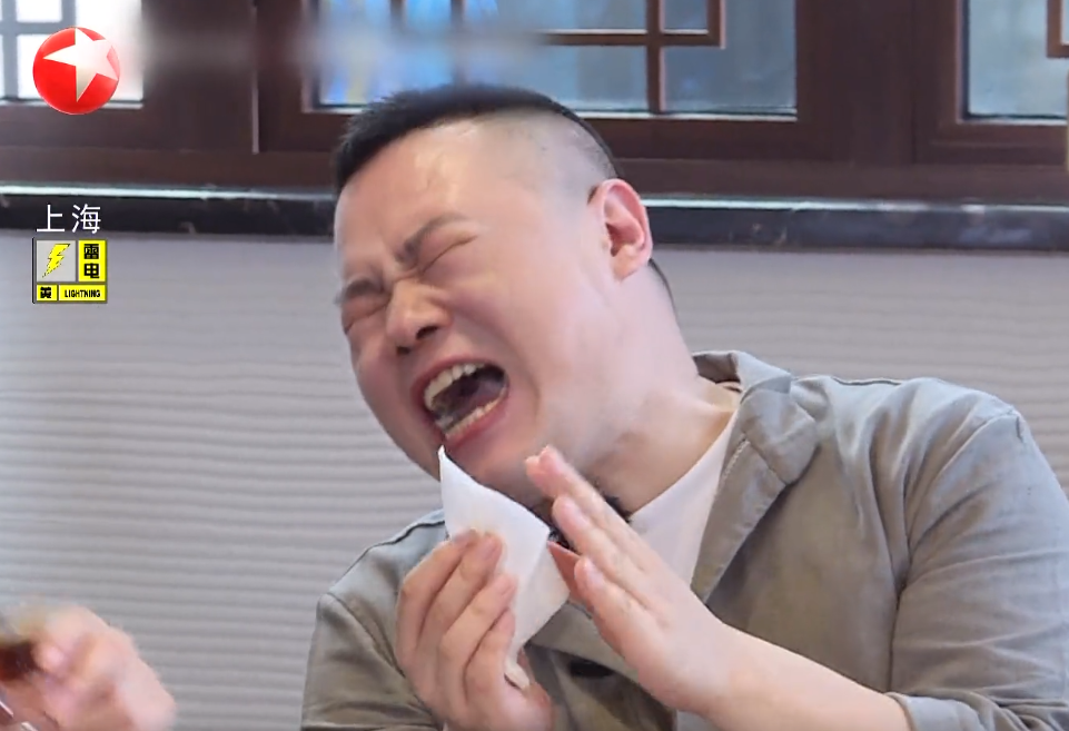 极限挑战：《极限挑战》正式改口号，六个字引发网友热议：这就是个笑话！