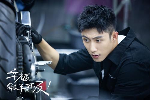 『杨紫』演员指数最新排名，王一博下滑严重，杨紫掉出榜单，榜首实至名归