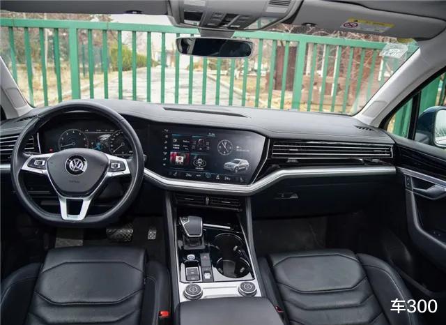 「丰田」被埋没的进口豪车，Urus同源带托森差速器，比X5便宜13万没人买！