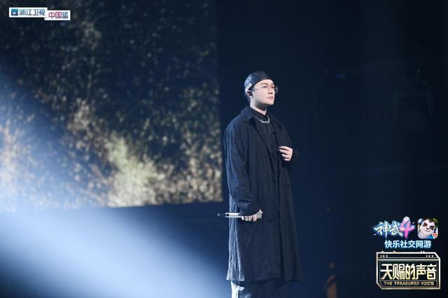 阿肆▲天赐的声音：二哥久违说唱炫技 吴青峰阿肆组成\鬼灵精怪\组合