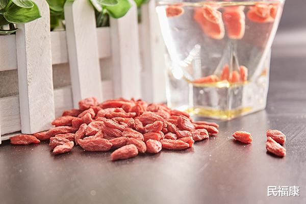 雄激素|男性常吃4种食物，雄激素会很充足，若你爱吃，精力旺盛有男人味