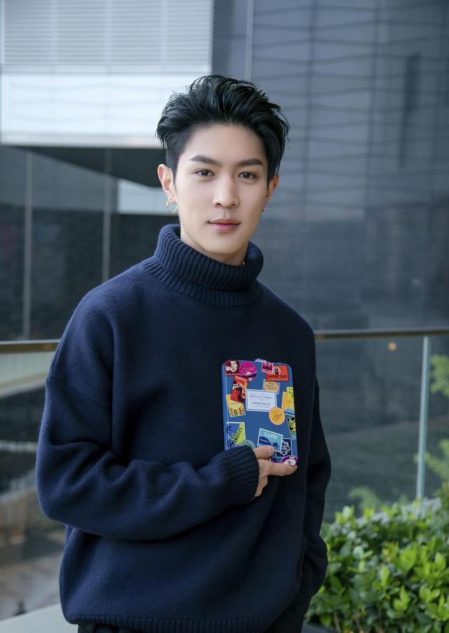 王嘉尔|那些深藏不漏的明星家庭关系中，朴树马伯谦王嘉尔谁更让你惊讶