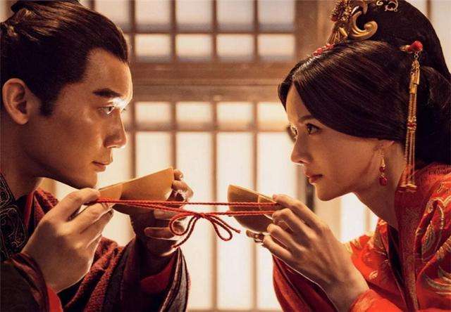 曹丕|曹丕只活了40岁？专家：你看他干了啥，能活40岁算奇迹