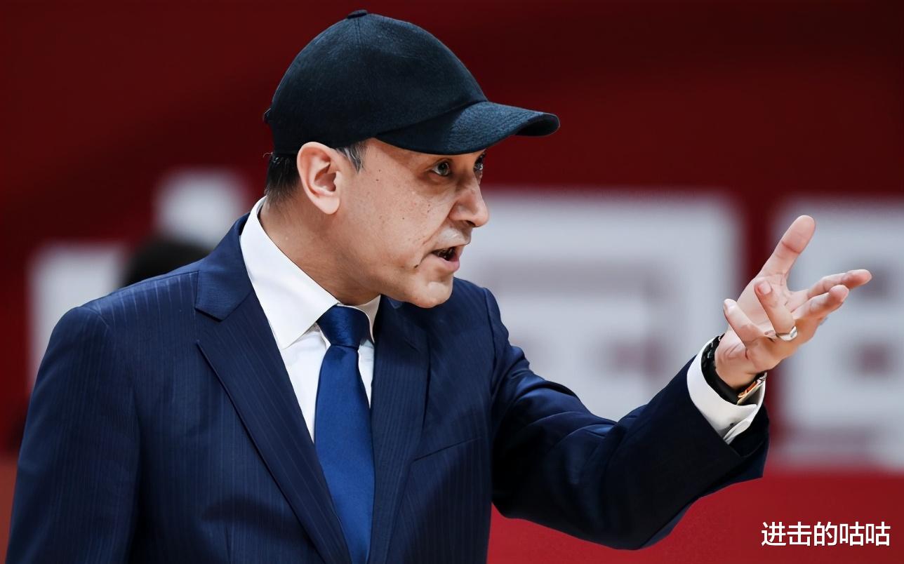 杨鸣|蒋兴权或成杨鸣弃人主因！广厦或迎战首钢恶棍，新疆或提两连败