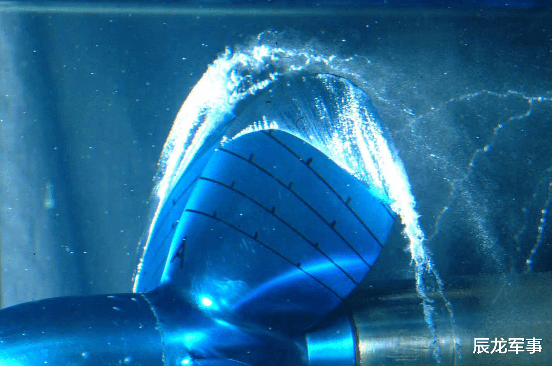 动力系统|头号对手传来坏消息，又一艘核潜艇成功下水，16枚导弹对准美本土