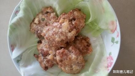 小龙虾：3岁前这4种肉别给娃吃，虽美味却不健康，快看你家餐桌有没有